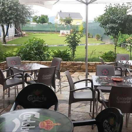Albergue San Blas ปอนเฟร์ราดา ภายนอก รูปภาพ